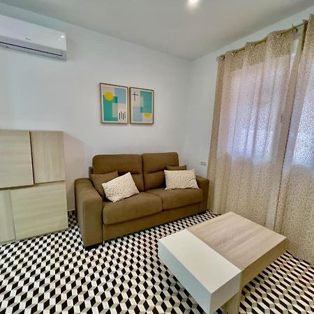 Rockside Residences Suites La Linea N1 La Línea de la Concepción Eksteriør bilde