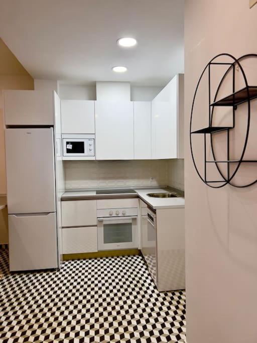 Rockside Residences Suites La Linea N1 La Línea de la Concepción Eksteriør bilde