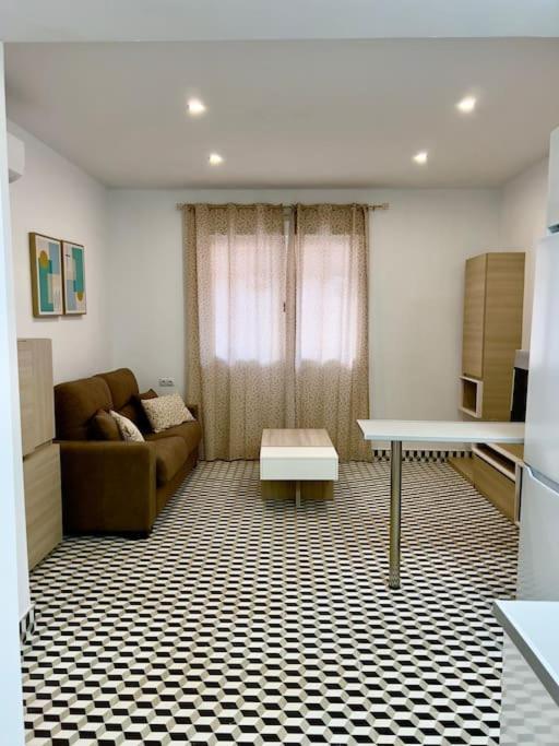 Rockside Residences Suites La Linea N1 La Línea de la Concepción Eksteriør bilde
